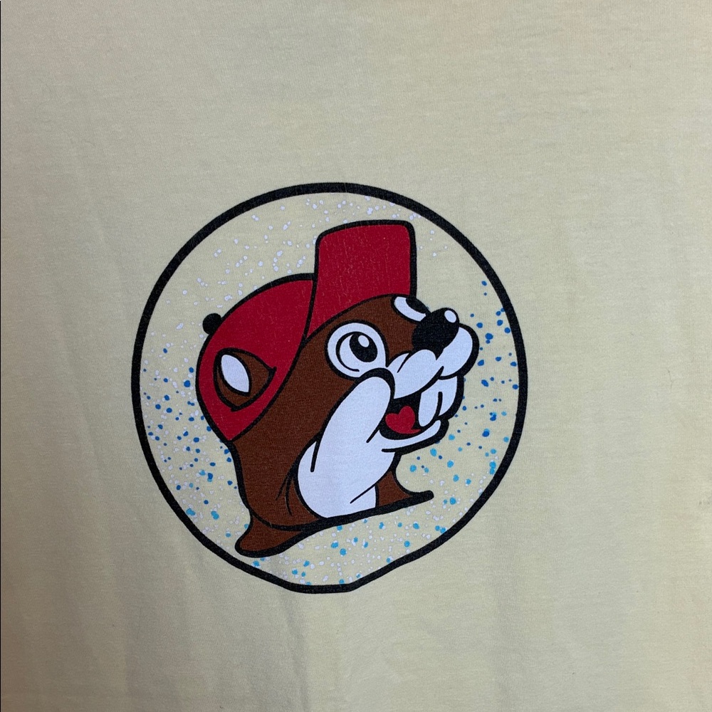 Buc-ee’s Yellow Graphic T-Shirt Size Medium “Sun,Sand,and Drink in my Hand” - Picture 2 of 6